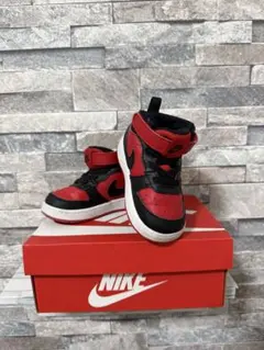 Nike ハイカットスニーカー レッド/ブラック