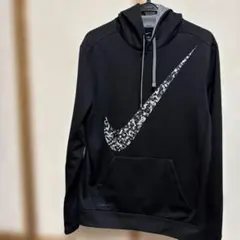 Nike カモフラージュロゴ パーカー