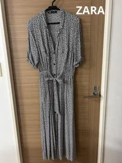 ZARA小花柄ワンピース