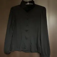 COMME ÇA ISM 黒い長袖シャツ ボタン付き