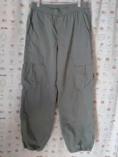ユニクロ　イージーカーゴパンツ　S