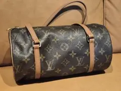 LOUIS VUITTON ルイ ヴィトン モノグラム パピヨン26のサムネイル