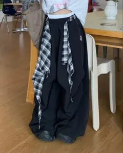 チェック柄ロングパンツ ゆったりオシャレなデートコーデに