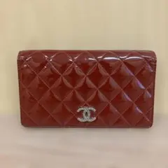 CHANEL マトラッセ パテント　レッド　長財布　15308363 カード付のサムネイル