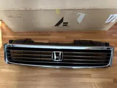 新型VEZEL PLaYパッケージカラーバーオーナメント付フロントグリル