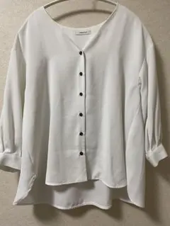 ホワイト 7分袖 シャツ ボタン付き　オペークドットクリップ