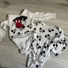 H&M ミッキーマウス柄ロンパース