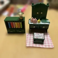 シルバニアファミリー 三面鏡・本棚セット