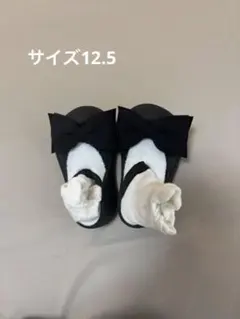 リボン付きベビーシューズ 黒と白