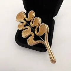 2026年最新】gucciブローチの人気アイテム - メルカリ