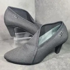 【UNITED NUDE】ユナイテッドヌード Vカットヒールパンプス ブラックのサムネイル