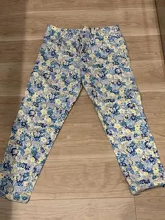ikka 花柄カジュアルパンツ