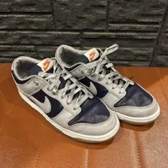 WMNS NIKE Dunk Low SP ウルフグレー/カレッジネイビー
