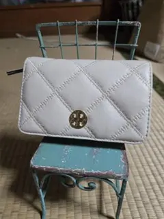 TORY BURCH キルティング 二つ折り財布 ホワイト