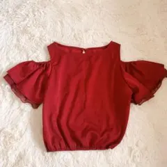 オフショルトップス