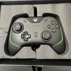 RAZER WOLVERINE V2 有線コントローラー