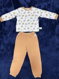 ユニクロファンターネキルトパジャマ120サイズ