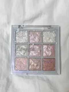 デイジーク アイシャドウパレット 25 ホリデースノーボール