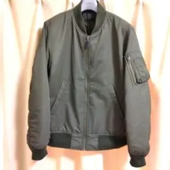 未使用に近いUNIQLOメンズ MA-1 フライトジャケットMオリーブグリーンのサムネイル
