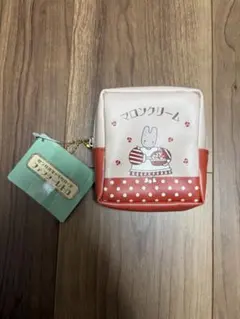 【サンリオ】マロンクリームポーチ