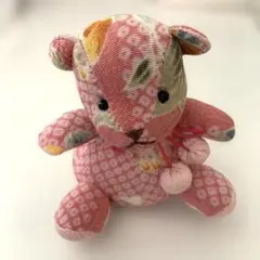 ちりめん細工 クマ ぬいぐるみ キーホルダー 縮緬 和柄 ピンク