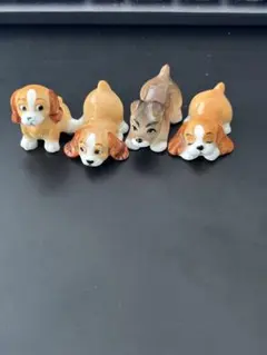 犬と猫の陶器フィギュア5体セット - メルカリ