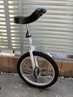 MYZ　ミズ　一輪車　中古　20インチ　＋　延長ポスト MYZ ミズ 一輪車 中古 20インチ ＋ 延長ポスト 一輪車20インチ