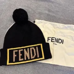 未使用★FENDI ニット帽 2色(裏表)ユニセックス