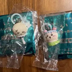 映画特典　ちいかわ めじるしアクセサリー 古本屋 カニちゃん ラッコ　２つセット