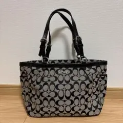Coach ショルダーバッグ ブラック/シグネチャータイプ
