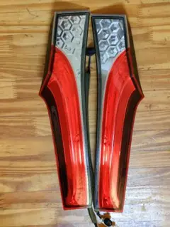 E52 Valenti ジュエルLEDリフレクター 左右セット - メルカリ