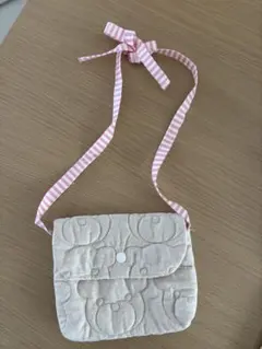 ハンドメイド　子供用ポシェット　　 くまさんステッチ入り　綿麻キルティング