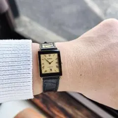 1980年 VINTAGE SEIKO 1400 タンク ローマアイボリー 1980年 VINTAGE SEIKO 1400 タンク ローマアイボリー - メルカリ