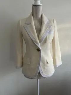 お値下げ‼️CLE des ZONES クレデゾーンホワイトジャケット　サイズ40