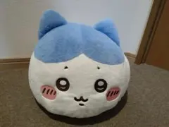 ちいかわ　プレミアムドームクッション　ハチワレ