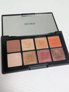 コスメデコルテ　クリスマスコフレ　アイシャドウパレット 8色入り