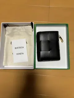 ボッテガヴェネタ　カセット　スモール　二つ折りウォレット　ブラック