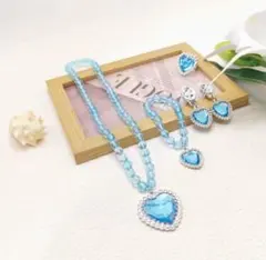 Item thumbnail for item 28e430e4-14ad-412d-a51d-e8c8d2fe6998