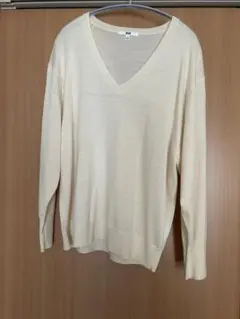 UNIQLO Vネック長袖ニット L オフホワイト