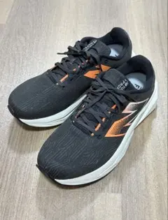 New Balance FuelCell Propel v5ランニングシューズ
