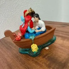 ディズニーストア オーナメント リトルマーメイド キスザガール