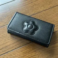 マリークワント レザー調キーケース ブラック