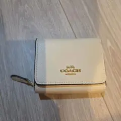 美品⭐COACH ホワイト 三つ折り財布