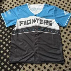 北海道日本ハムファイターズ　ユニフォーム　Fサイズ