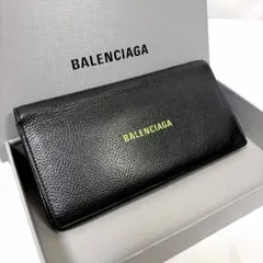 Haru様専用]BALENCIAGA バレンシアガ エブリデイ 二つ折り財布 - メルカリ