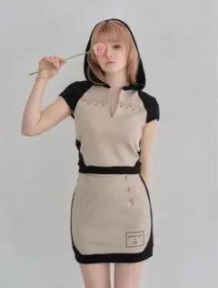 Pamela set up beige black andmary - メルカリ