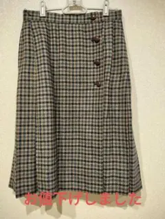 2025年最新】Christian Dior レディース ひざ丈スカートの人気アイテム