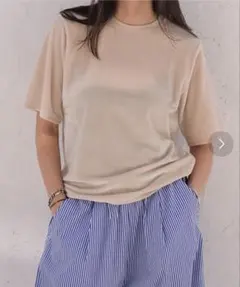 AKTE ベロア クルーネック 半袖 Tシャツ ベージュのサムネイル