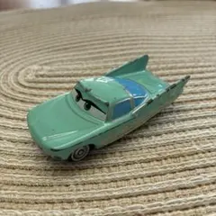 カーズ トミカ フロー