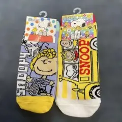 新品未使用。スヌーピーカラフル靴下2足セット